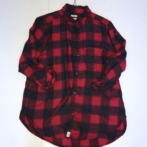Red/Navy American Eagle Flannel Button Down